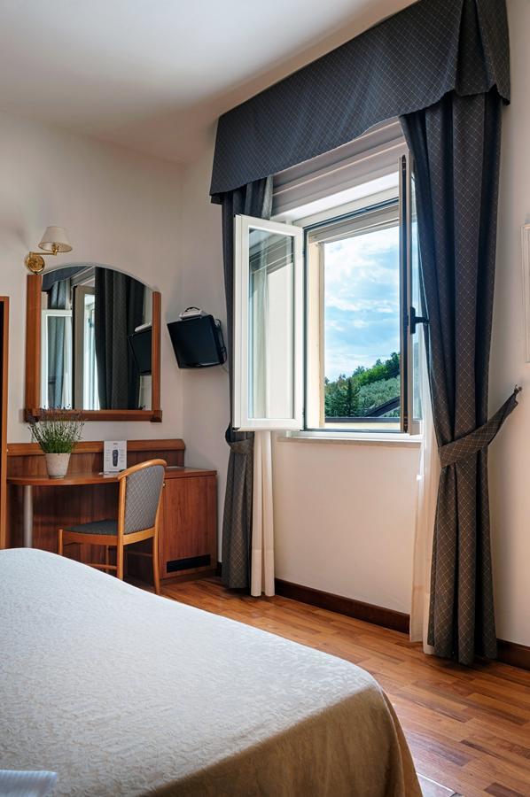 Casa Ferretti Di Ferretti Village Сильви-Марина Экстерьер фото