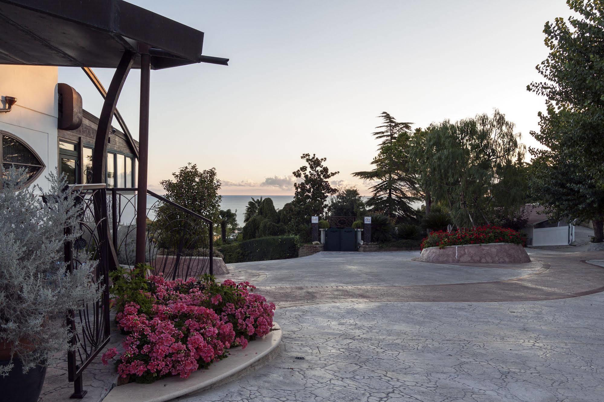 Casa Ferretti Di Ferretti Village Сильви-Марина Экстерьер фото